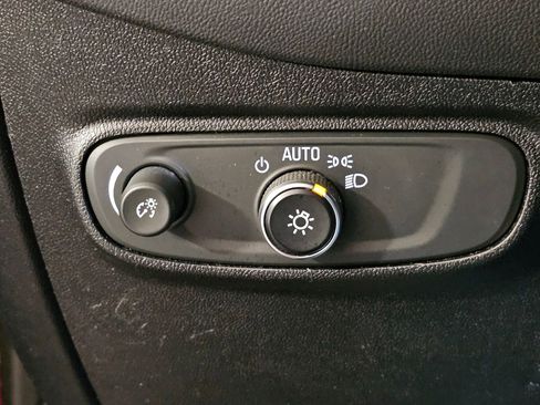 Used 2019 Chevrolet Equinox LT AWD/4WD image 23