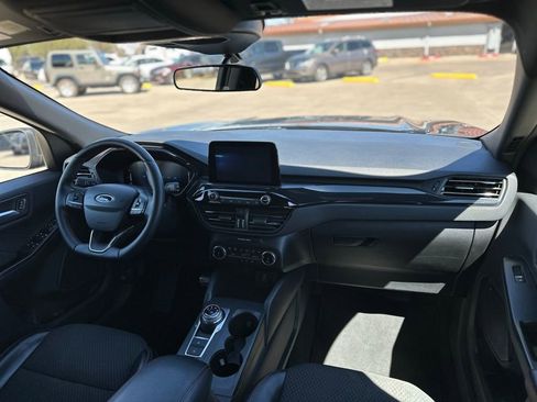 Used 2024 Ford Escape ST-Line image 16