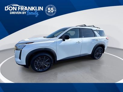 New 2026 Nissan Pathfinder SL