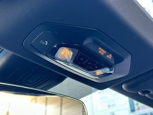 Used 2023 BMW M4 xDrive Competition w/ M Carbon Exterior Package AWD/4WD image 21