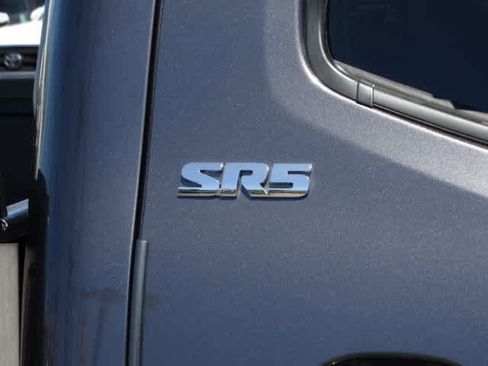 Used 2023 Toyota Tacoma SR5 RWD image 11