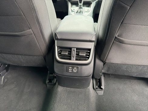 Used 2023 Subaru Outback Premium image 28