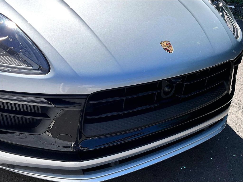 Certified 2023 Porsche Macan GTS AWD/4WD image 32