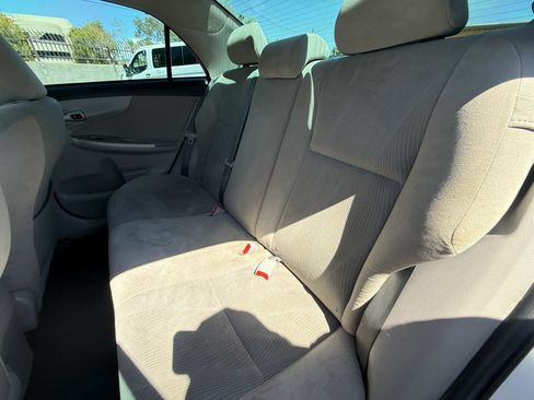 Used 2012 Toyota Corolla LE FWD image 15