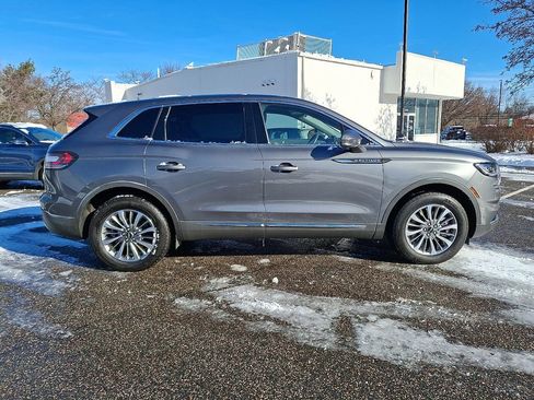 Used 2022 Lincoln Nautilus Reserve image 10