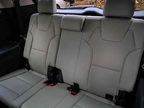 Certified 2023 Kia Telluride EX w/ EX Captain's Chair Package image 23