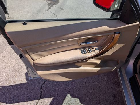 Used 2013 BMW 328i Sedan RWD image 11