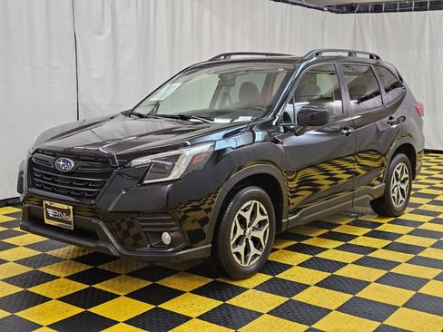 Used 2022 Subaru Forester Premium AWD/4WD image 7