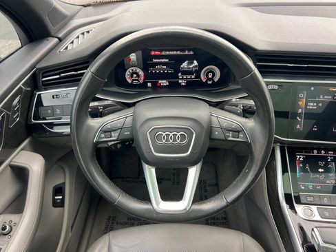 Used 2022 Audi Q7 3.0T Premium Plus w/ Premium Plus Package AWD/4WD image 14