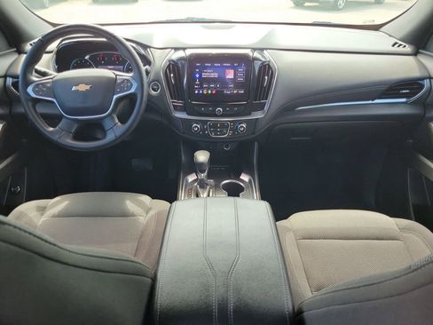 Used 2023 Chevrolet Traverse LT FWD image 13