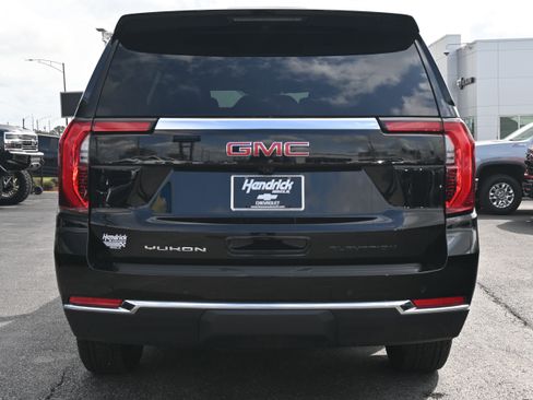 Used 2025 GMC Yukon Elevation w/ LPO, Floor Liner Package image 14