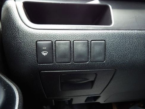 Used 2016 Toyota Highlander LE AWD/4WD image 21