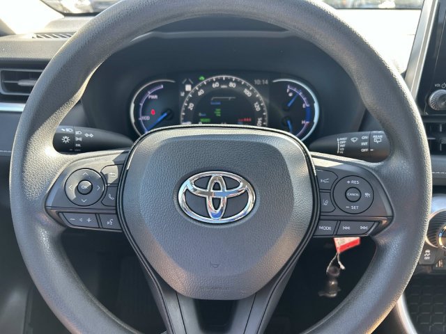 Used 2024 Toyota RAV4 LE AWD/4WD image 24