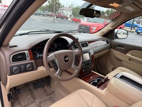 Used 2013 Chevrolet Tahoe LTZ image 15