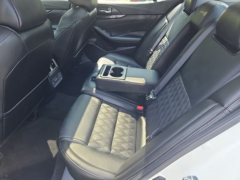 Used 2023 Nissan Maxima Platinum w/ Sport Mat Group FWD image 32