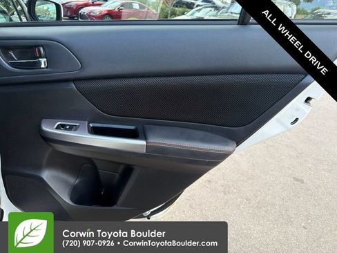 Used 2017 Subaru Crosstrek 2.0i Premium AWD/4WD image 14
