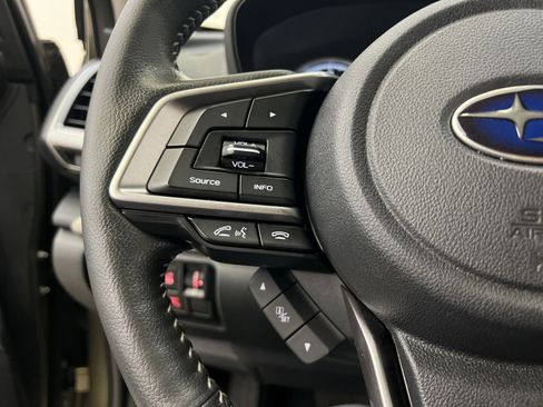 Used 2022 Subaru Forester Limited image 32