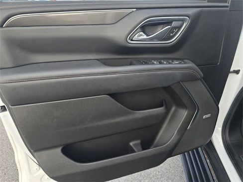 Used 2021 GMC Yukon AT4 w/ Technology Package image 22