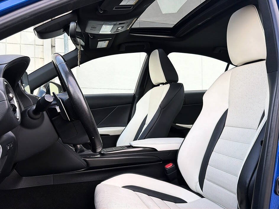 Used 2022 Lexus IS 350 F Sport w/ Accessory Package RWD image 6