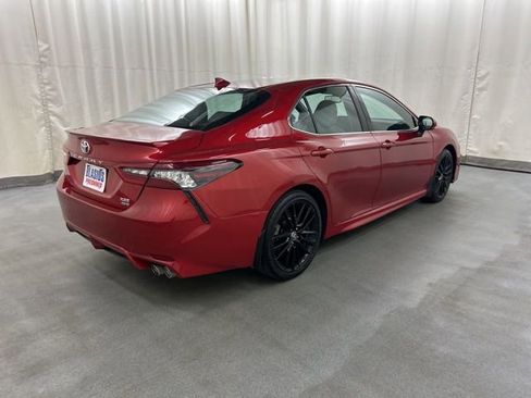 Used 2022 Toyota Camry XSE w/ Carpet Mat Package (TMS) AWD/4WD image 6