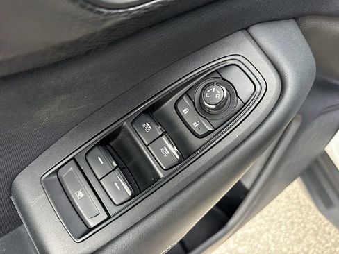 Used 2020 Subaru Outback AWD/4WD image 21