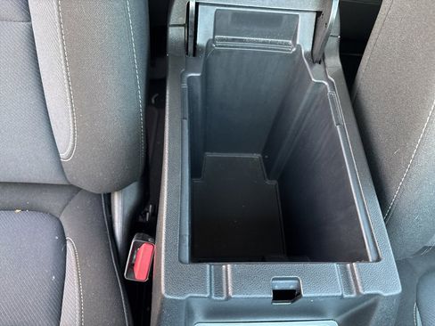 Used 2025 Chevrolet Blazer LT image 27