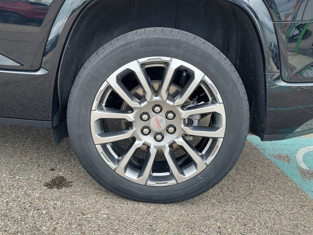 Used 2022 GMC Acadia Denali w/ Denali Ultimate Package AWD/4WD image 5