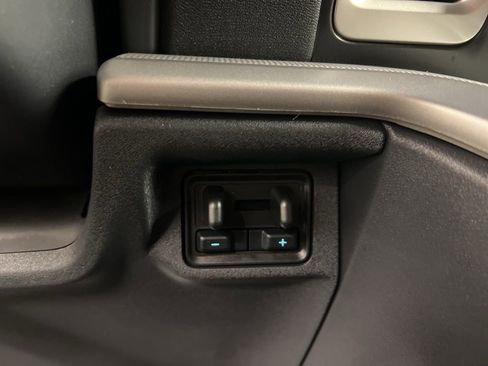 New 2026 Ford Expedition Active image 17