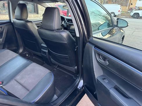 Used 2018 Toyota Corolla SE image 25