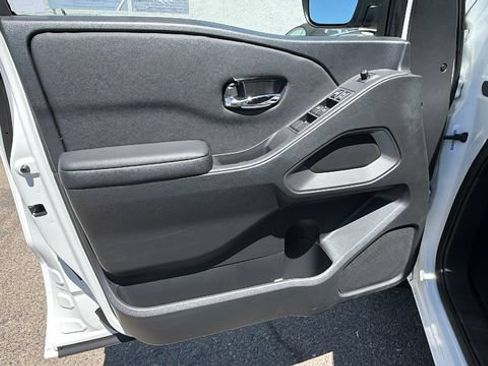 New 2026 Nissan Frontier SV w/ Tow Package AWD/4WD image 18