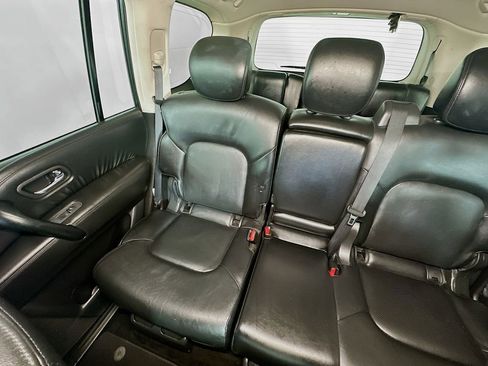 Used 2024 Nissan Armada SL image 12