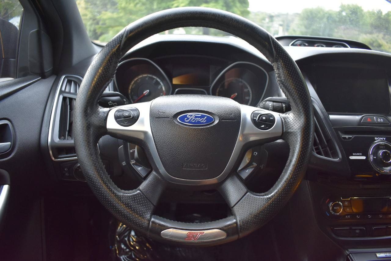 Used 2013 Ford Focus ST FWD image 24