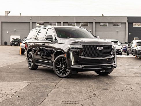 Used 2023 Cadillac Escalade Sport Platinum w/ LPO, ONYX Package image 5