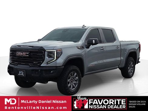 Used 2024 GMC Sierra 1500 AT4X image 2