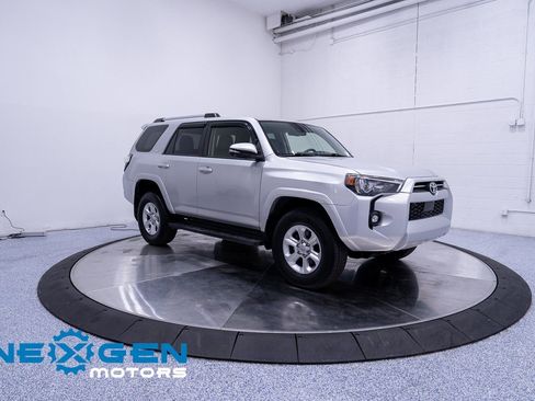 Used 2021 Toyota 4Runner SR5 Premium image 55