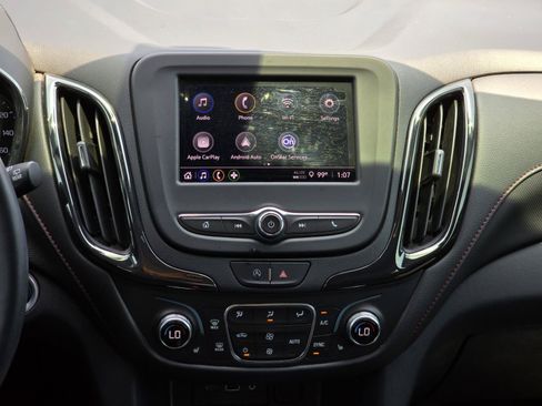 Used 2023 Chevrolet Equinox RS FWD image 13