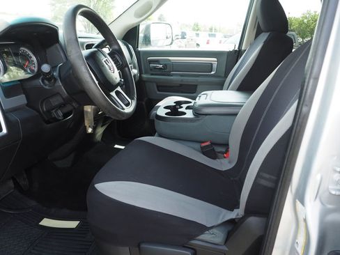 Used 2017 RAM 2500 SLT AWD/4WD image 14