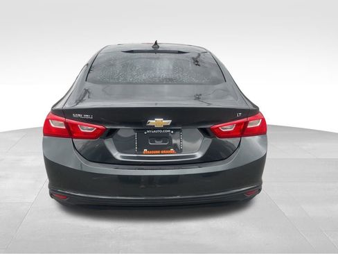 Used 2016 Chevrolet Malibu LT FWD image 4