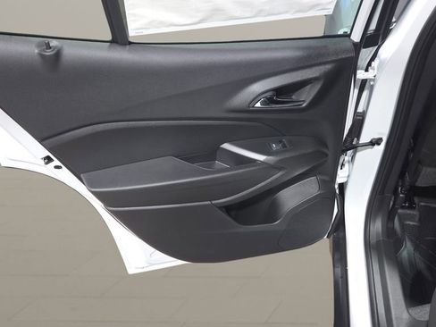 New 2026 Chevrolet Trax LT w/ Driver Confidence Package image 16