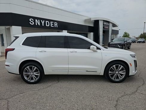 Used 2021 Cadillac XT6 Premium Luxury w/ Platinum Package AWD/4WD image 39