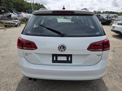 Used 2017 Volkswagen Golf SE FWD image 12