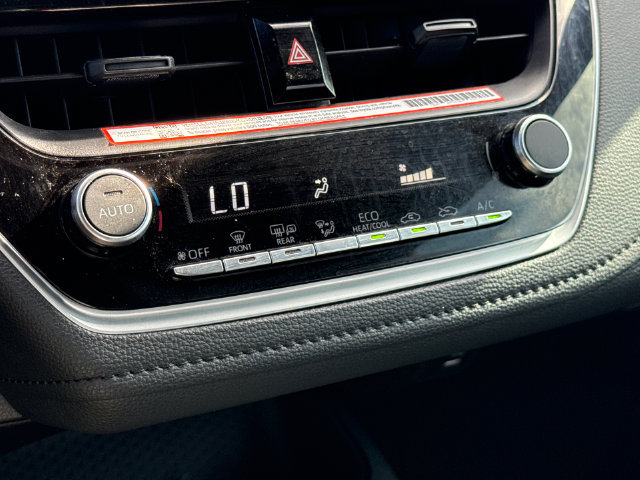 Used 2025 Toyota Corolla SE FWD image 24