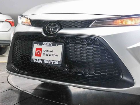 Certified 2022 Toyota Corolla LE FWD image 9