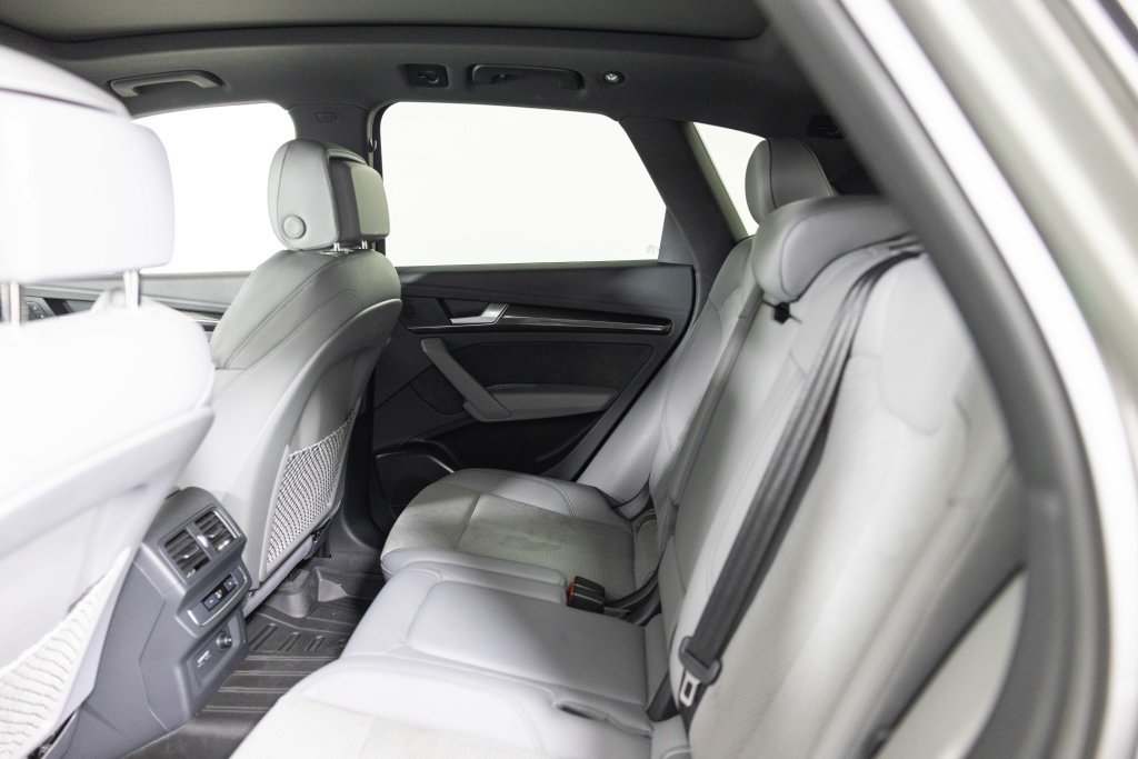 Used 2022 Audi SQ5 Premium AWD/4WD image 38