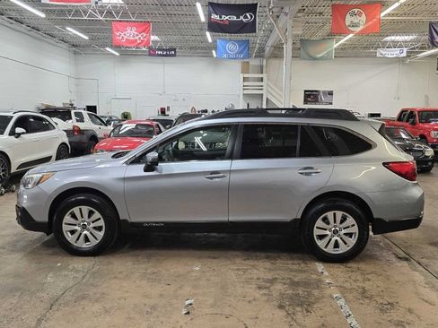 Used 2015 Subaru Outback 2.5i Premium AWD/4WD image 2
