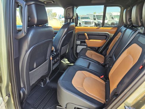 Used 2023 Land Rover Defender 130 X-Dynamic SE AWD/4WD image 24