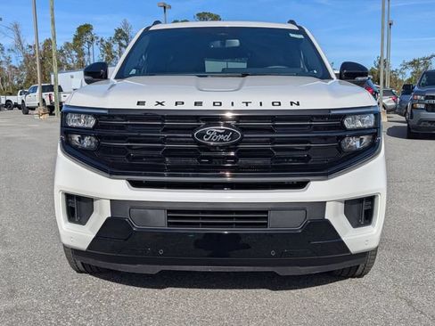 New 2025 Ford Expedition Max Platinum w/ Stealth Performance Package AWD/4WD image 9
