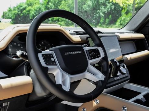 New 2026 Land Rover Defender 110 X-Dynamic SE AWD/4WD image 22