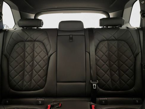 New 2026 BMW X5 M60i image 11