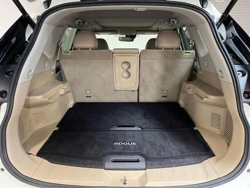 Used 2019 Nissan Rogue SL w/ Premium Package AWD/4WD image 14